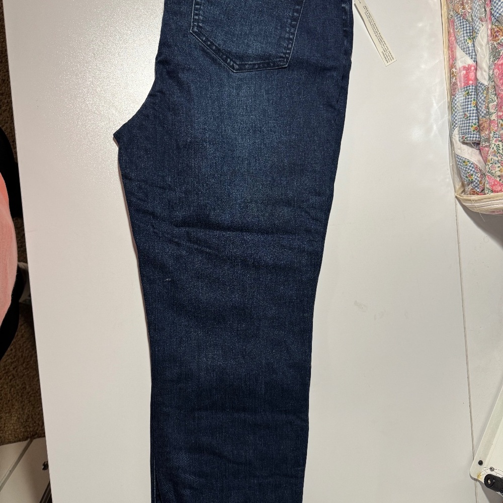 Westport Mid-Rise Girlfriend Capris 4